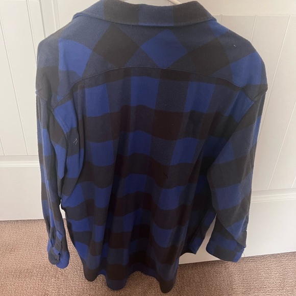 Aerie by American eagle woman’s med Blue and Black Checkered flannel Shirt - Picture 4 of 5